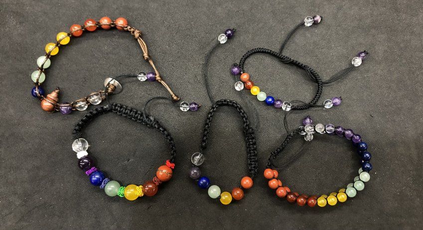 pulseras chakras hilo